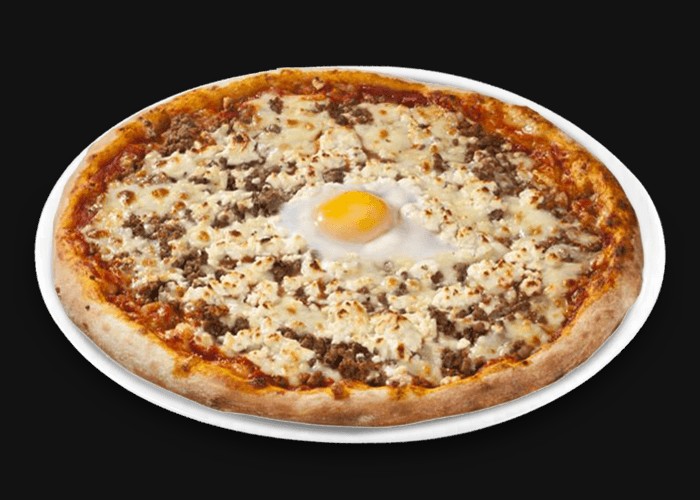 Tomate, fromage, viande hachee, poulet, oeuf.